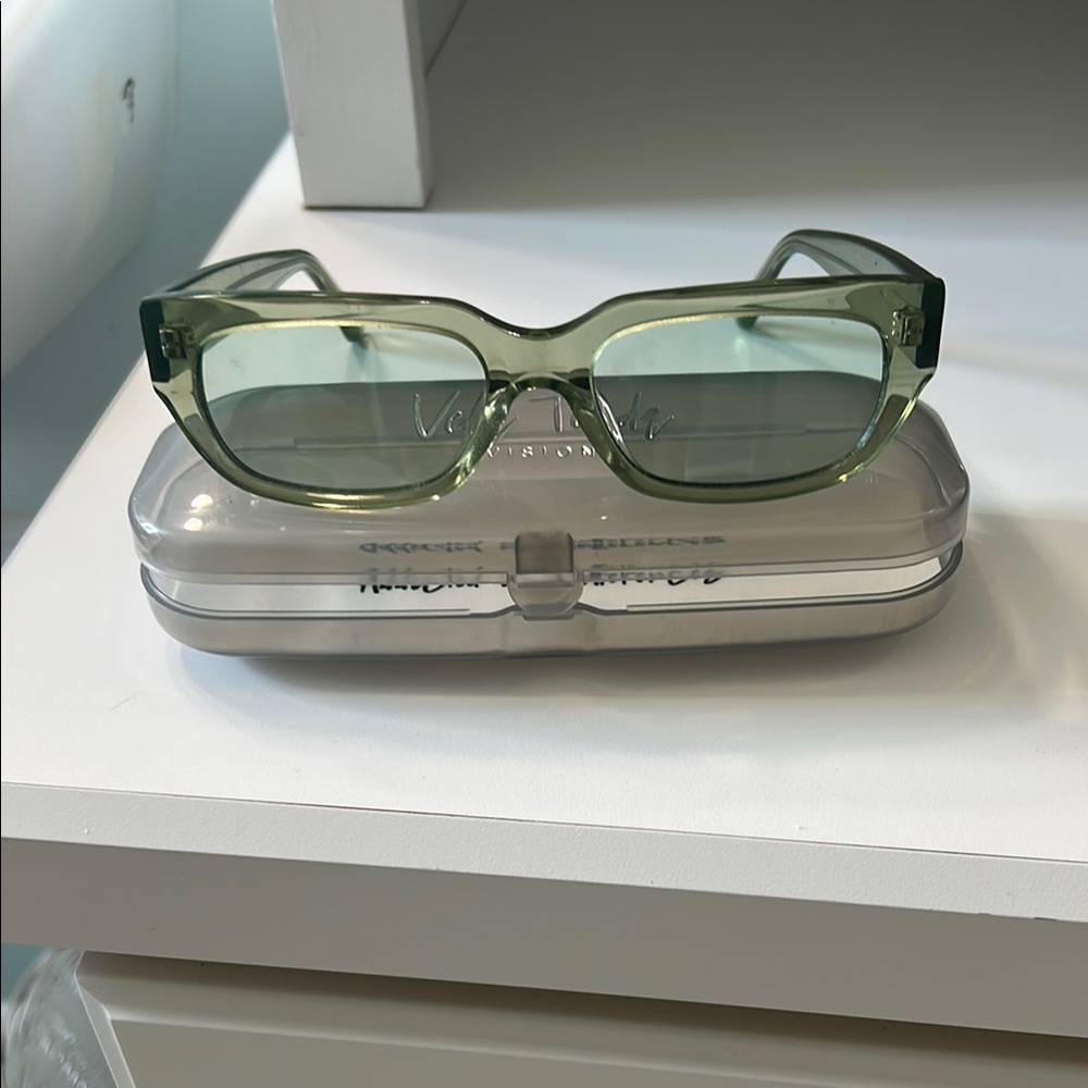Veda Tinda Women's Sunglasses in Olive Green